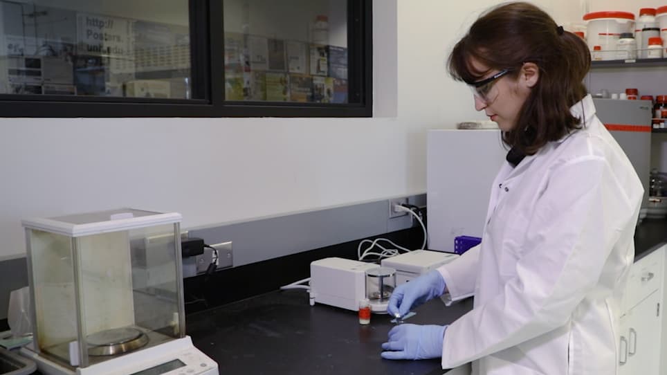 Application of Voltage in Dynamic Light Scattering Particle Size Analysis