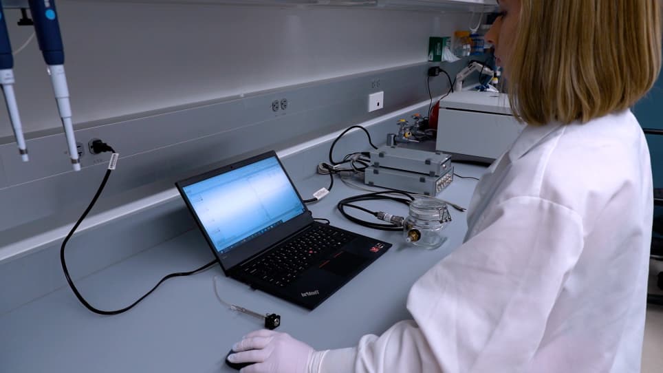 Simplified Whole Body Plethysmography to Characterize Lung Function During Respiratory Melioidosis