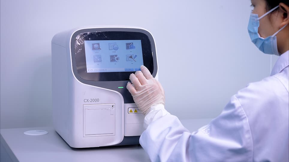 Evaluation of a Point-of-Care Testing Analyzer for Measuring Peripheral Blood Leukocytes