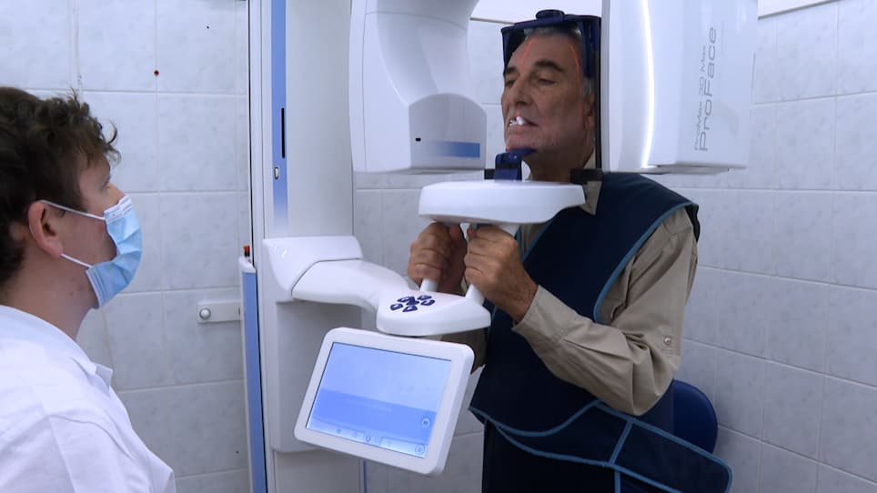 Dynamic Navigation for Dental Implant Placement