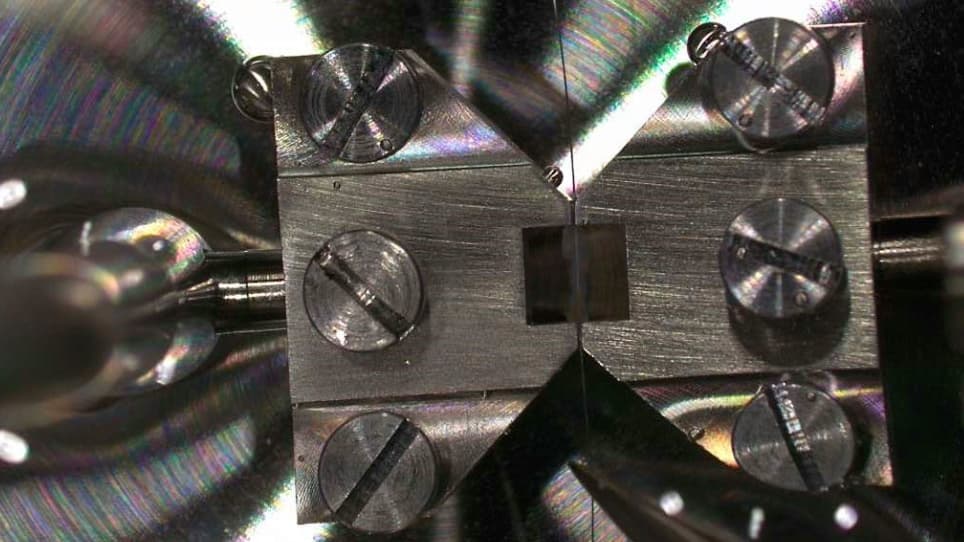 Standardized Rat Coronary Ring Preparation and Real-Time Recording of Dynamic Tension Changes Along Vessel Diameter