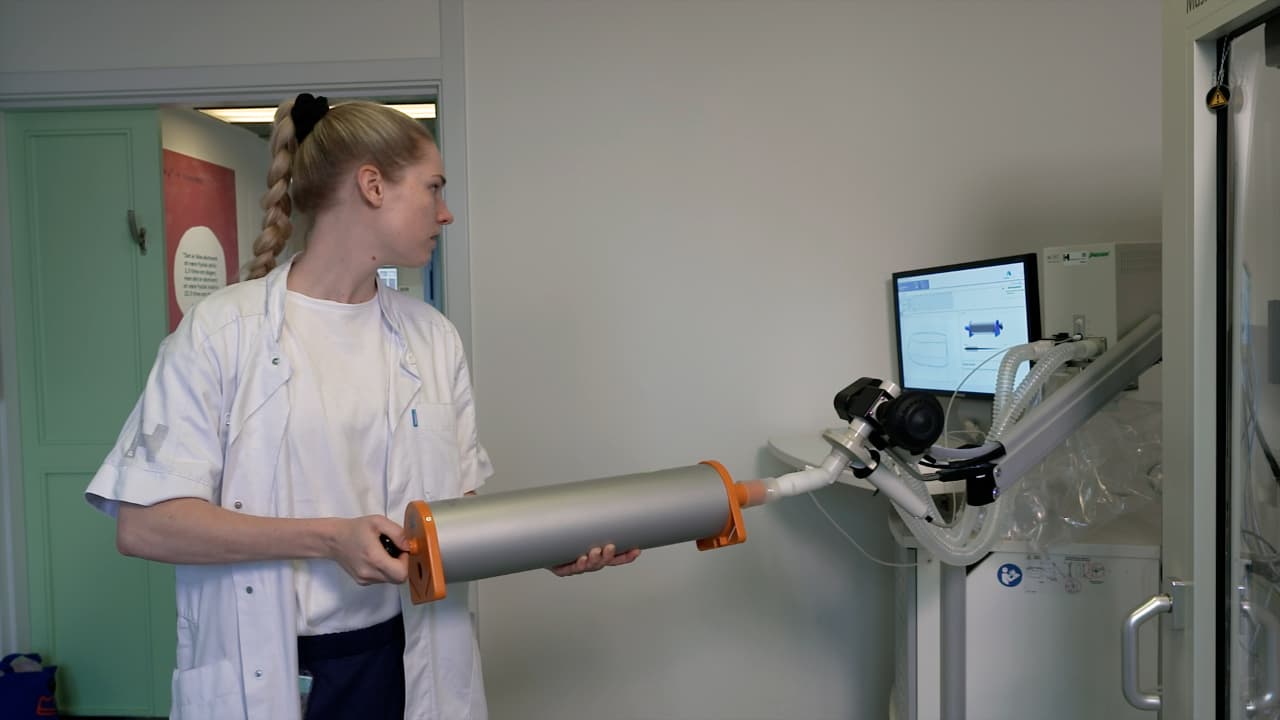 Dual Test Gas Pulmonary Diffusing Capacity Measurement During Exercise in Humans Using the Single-Breath Method