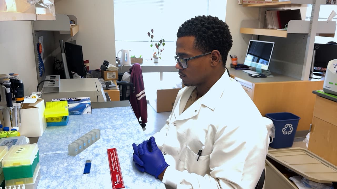 Bioreactor Assembly for Continuous Culture of Complex Fecal Communities