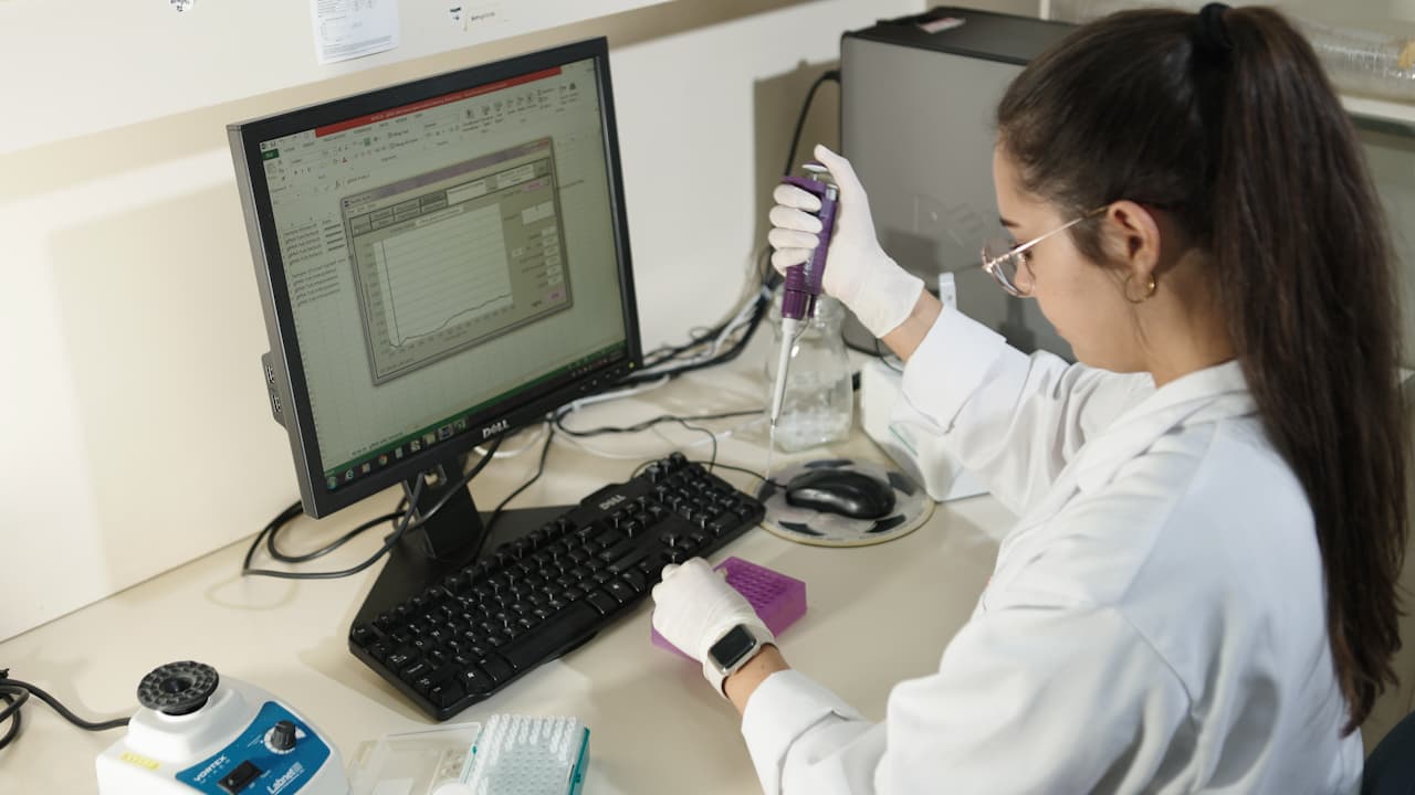 Combined Recombinase Polymerase Amplification CRISPR/Cas12a Assay for Detecting Fusarium oxysporum f. sp. cubense Tropical Race 4