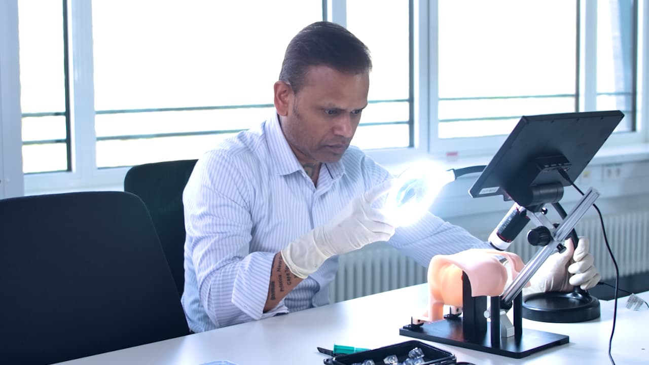 Testing a Cochlear Implant Electrode Insertion Training System for Optimal Electrode Array Placement in Different Inner Ear Anatomies