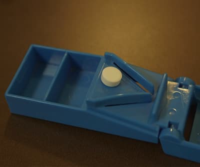 Preparing and Administering Oral Tablet and Liquid Medications