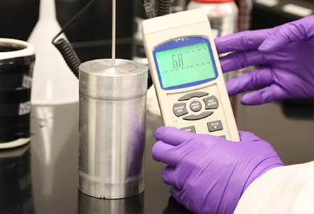 Evaluating the Heat Transfer of a Spin-and-Chill