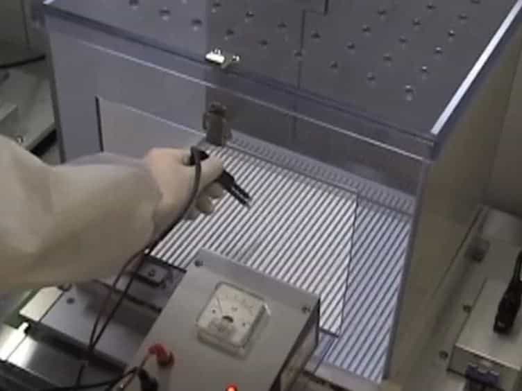 Contextual and Cued Fear Conditioning Test Using a Video Analyzing System in Mice