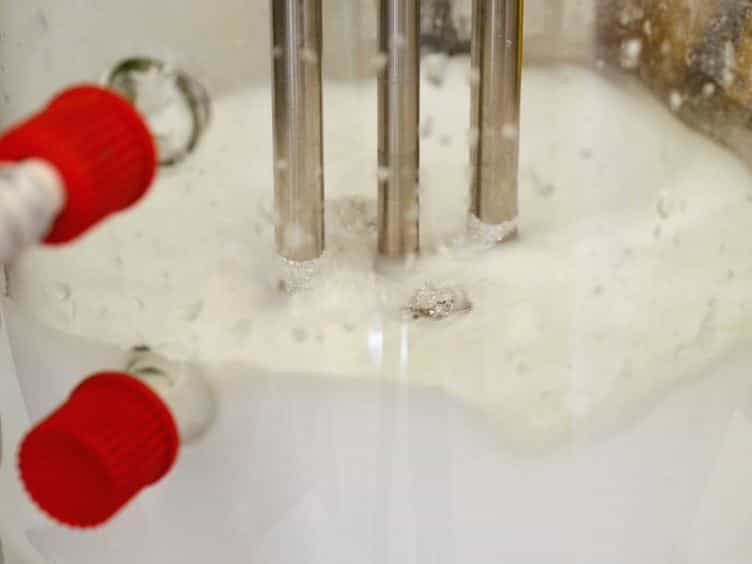 Manufacture of Concentrated, Lipid-based Oxygen Microbubble Emulsions by High Shear Homogenization and Serial Concentration