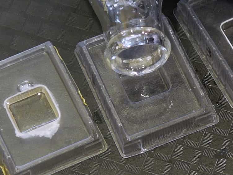 Video Tracking Protocol to Screen Deterrent Chemistries for Honey Bees
