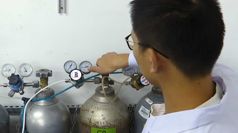 Quantitative Analysis by Thermogravimetry-Mass Spectrum Analysis for Reactions with Evolved Gases
