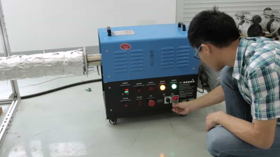 Fabric Moisture Uniform Control to Study the Influence of Air Impingement Parameters on Fabric Drying Characteristics