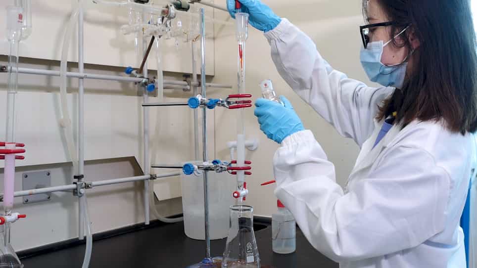Optimized Griess Reaction for UV-Vis and Naked-eye Determination of Anti-malarial Primaquine