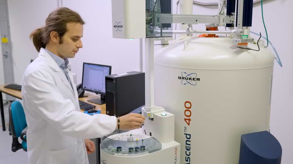 Quantitative 31P NMR Analysis of Lignins and Tannins