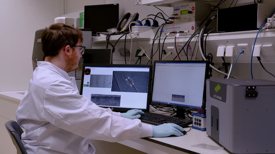 High-Throughput Contractile Measurements of Hydrogel-Embedded Intact Mouse Muscle Fibers Using an Optics-Based System