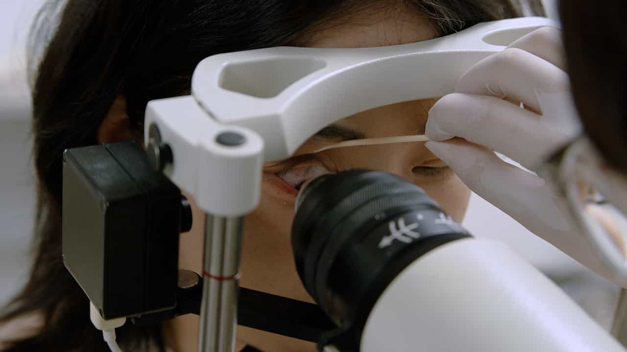 In Vivo Confocal Microscopy: A Standard Operating Procedure for the Detection of Demodex Mites at the Eyelid Margin